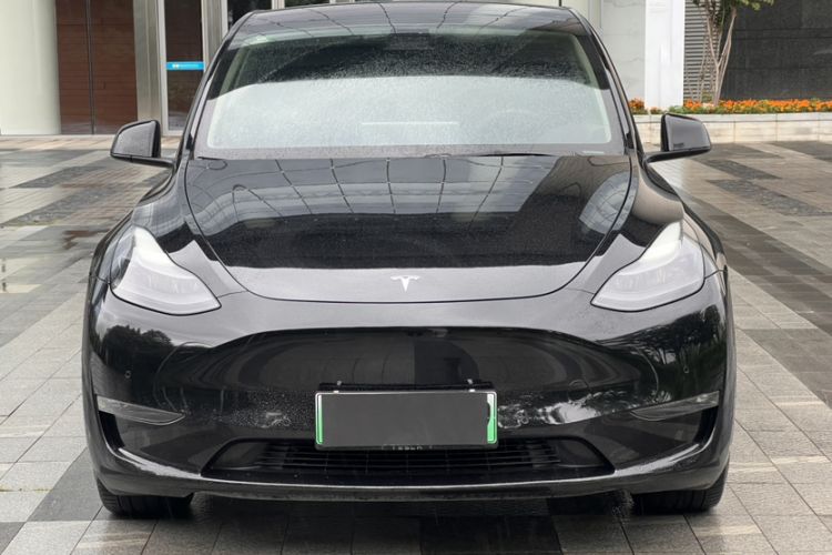 Used Tesla Model Y 2021 Long-Range All-Wheel-Drive Version 3D7 Exterior 3