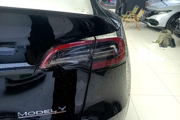 Used Tesla Model Y 2021 Performance High-Performance All-Wheel-Drive Version Exterior 3