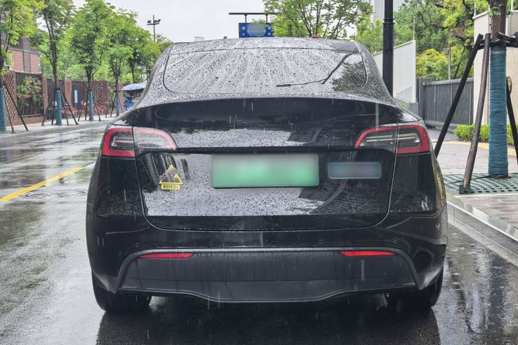 Used Tesla Model Y 2021 Standard Range Rear-Wheel Drive Version Exterior 3