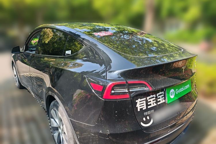 Used Tesla Model Y 2021 Standard Range Rear-Wheel Drive Version Exterior 3