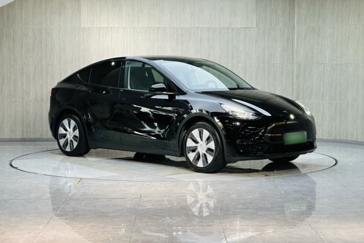 Used Tesla Model Y 2021 Standard Range Rear-Wheel Drive Version Exterior 3