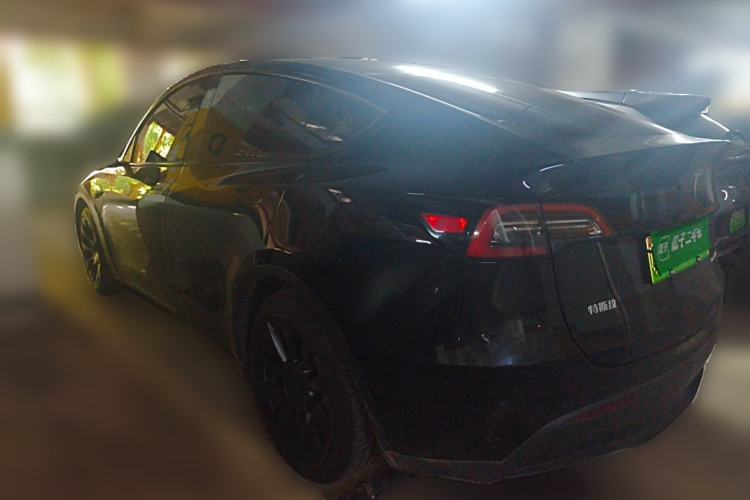 Used Tesla Model Y 2021 Standard Range Rear-Wheel Drive Version Exterior 3