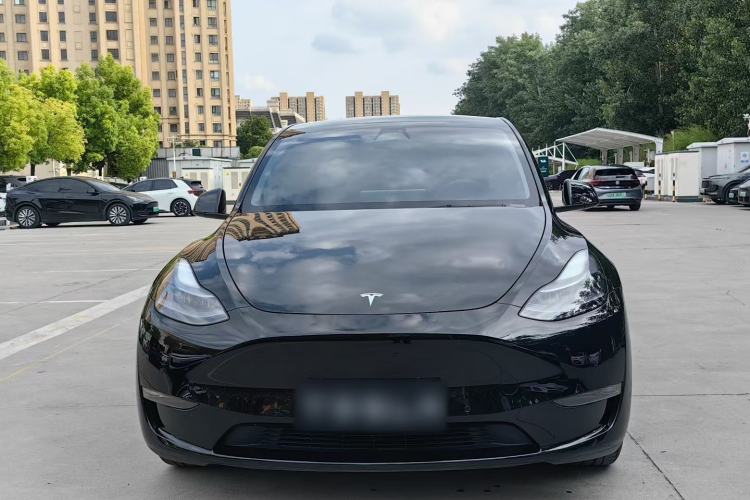 Used Tesla Model Y 2021 Standard Range Rear-Wheel Drive Version Exterior 3