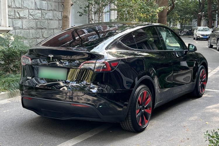 Used Tesla Model Y 2021 Long-Range All-Wheel-Drive Version Exterior 3