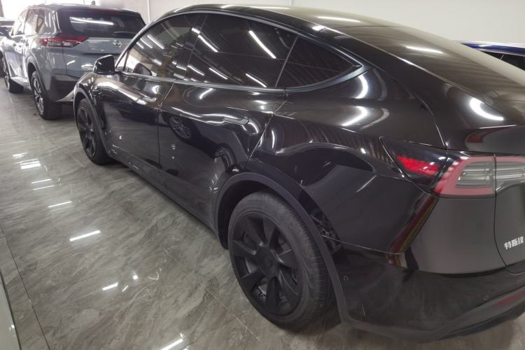 Used Tesla Model Y 2021 Standard Range Rear-Wheel Drive Version Exterior 3