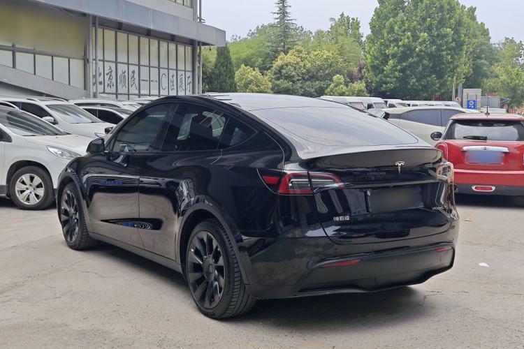 Used Tesla Model Y 2021 Standard Range Rear-Wheel Drive Version Exterior 4