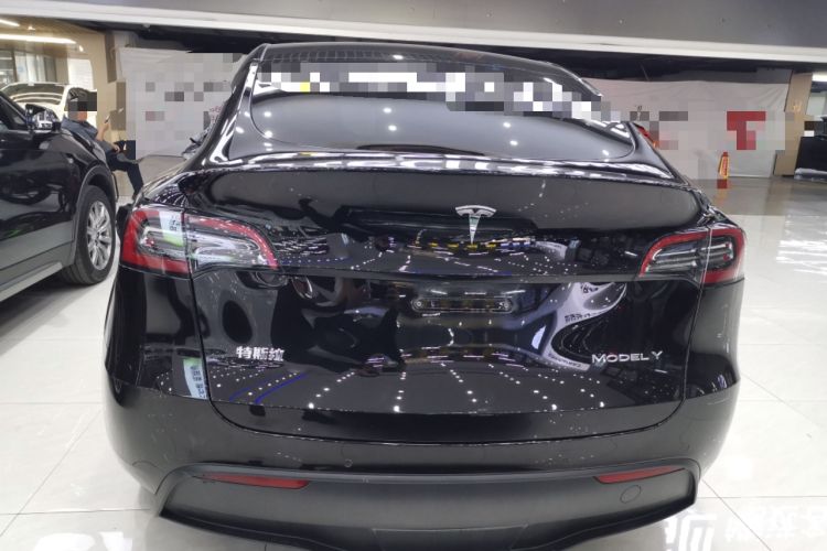 Used Tesla Model Y 2021 Long-Range All-Wheel-Drive Version Exterior 4