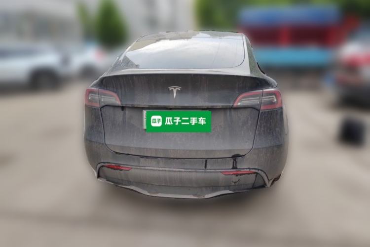 Used Tesla Model Y 2021 Long-Range All-Wheel-Drive Version 3D7 Exterior 4