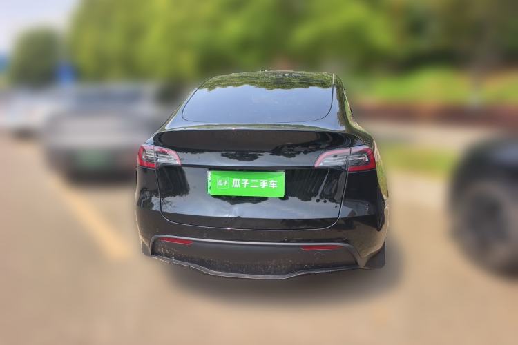 Used Tesla Model Y 2021 Standard Range Rear-Wheel Drive Version Exterior 4