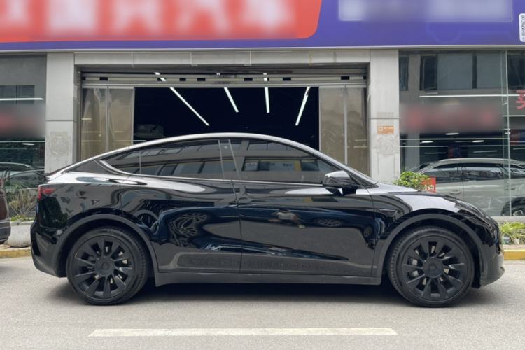Used Tesla Model Y 2021 Standard Range Rear-Wheel Drive Version Exterior 4