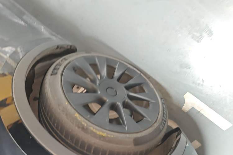Used Tesla Model Y 2021 Standard Range Rear-Wheel Drive Version Exterior 4