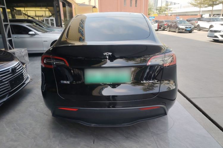 Used Tesla Model Y 2021 Standard Range Rear-Wheel Drive Version Exterior 4