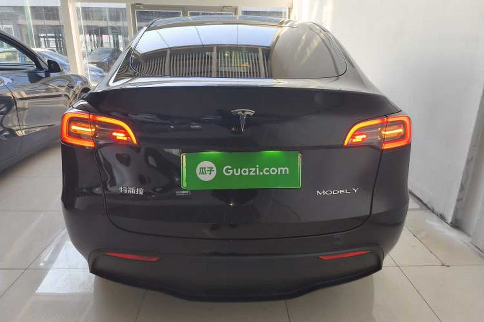 Used Tesla Model Y 2021 Long-Range All-Wheel-Drive Version Exterior 4