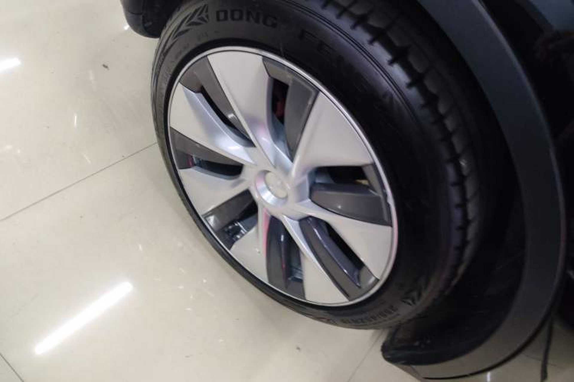 Used Tesla Model Y 2021 Standard Range Rear-Wheel Drive Version Exterior 5