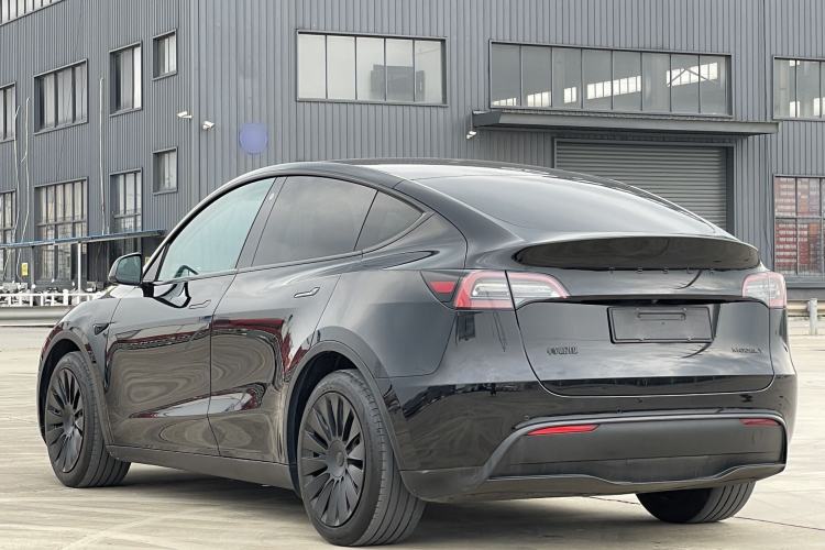 Used Tesla Model Y 2021 Standard Range Rear-Wheel Drive Version Exterior 5