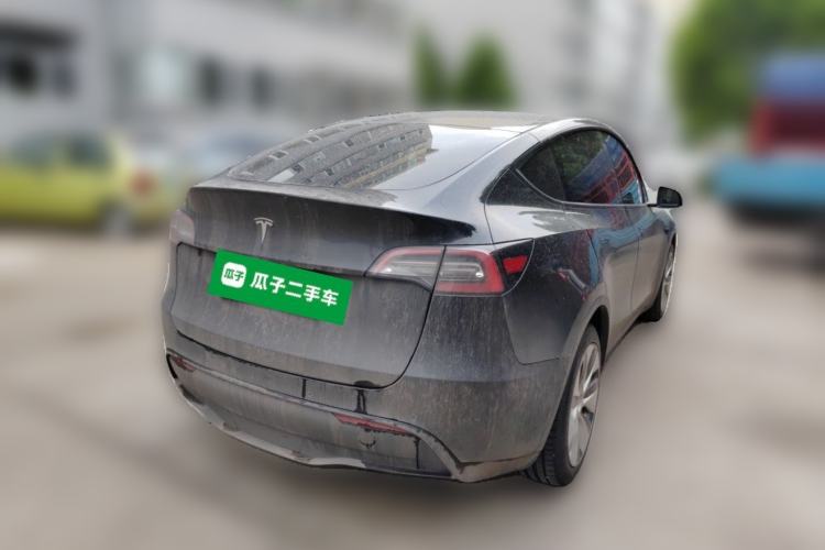 Used Tesla Model Y 2021 Long-Range All-Wheel-Drive Version 3D7 Exterior 5