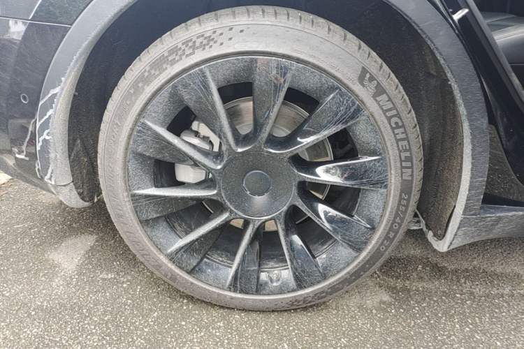 Used Tesla Model Y 2021 Standard Range Rear-Wheel Drive Version Exterior 5
