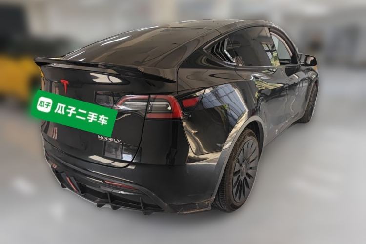 Used Tesla Model Y 2021 Long-Range All-Wheel-Drive Version Exterior 5