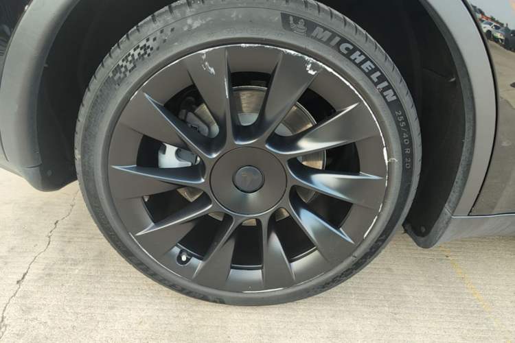 Used Tesla Model Y 2021 Standard Range Rear-Wheel Drive Version Exterior 5