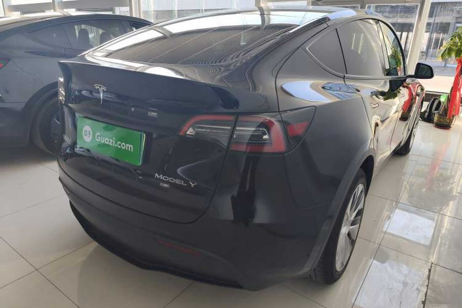 Used Tesla Model Y 2021 Long-Range All-Wheel-Drive Version Exterior 5