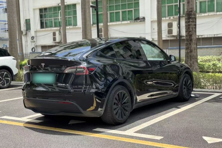 Used Tesla Model Y 2021 Standard Range Rear-Wheel Drive Version Exterior 5