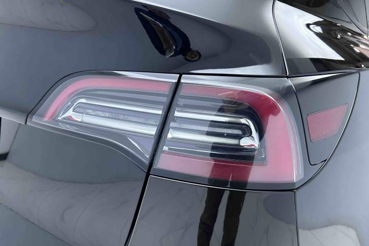 Used Tesla Model Y 2021 Standard Range Rear-Wheel Drive Version