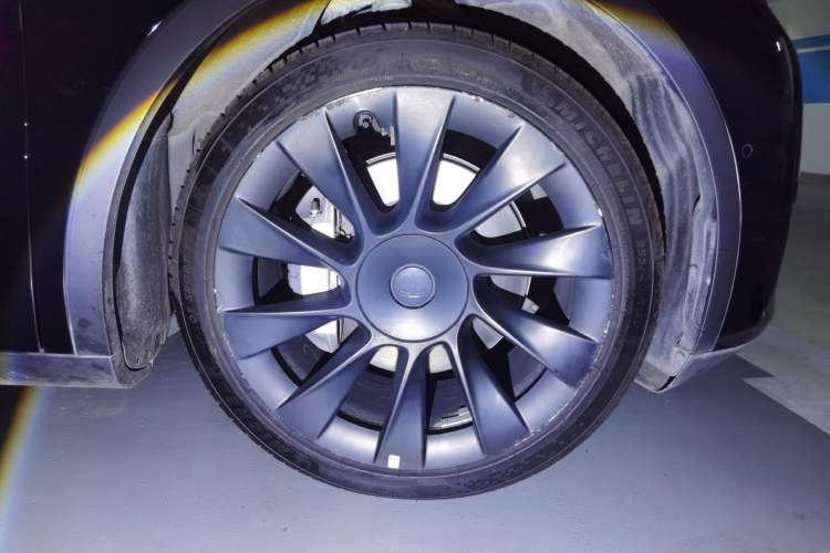 Used Tesla Model Y 2021 Standard Range Rear-Wheel Drive Version Exterior 7