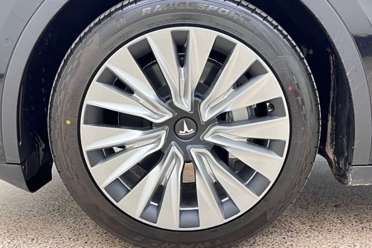 Used Tesla Model Y 2021 Standard Range Rear-Wheel Drive Version Exterior 7