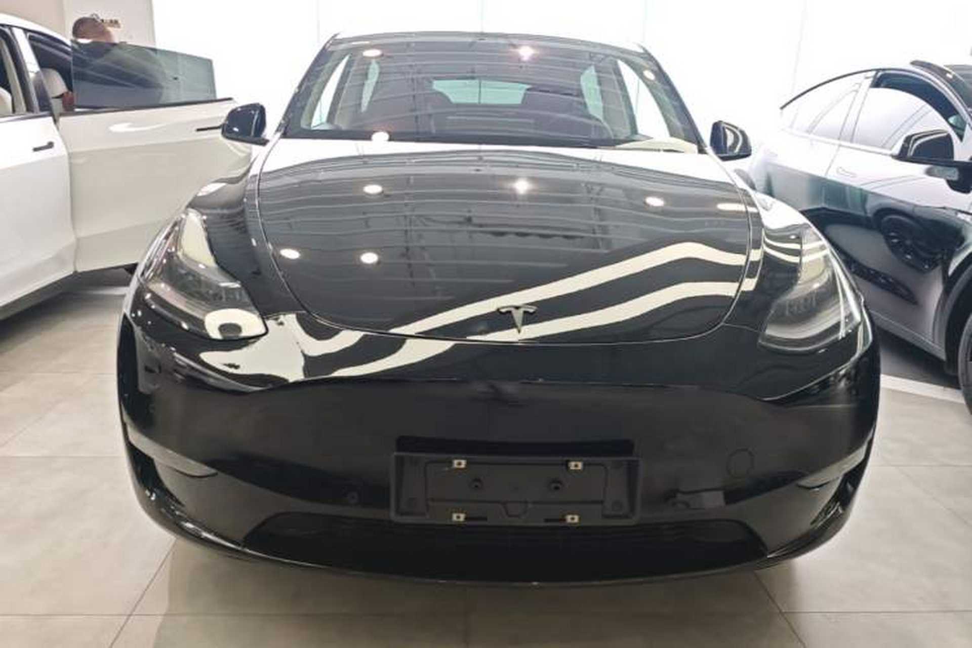Used Tesla Model Y 2021 Revised Version 2 Long-Range All-Wheel-Drive Edition Front