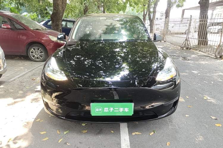 Used Tesla Model Y 2021 Standard Range Rear-Wheel Drive Version Front