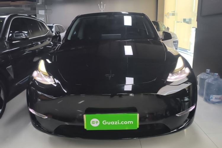 Used Tesla Model Y 2021 Standard Range Rear-Wheel Drive Version Front