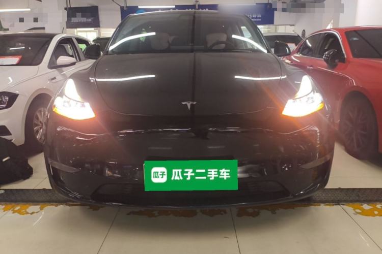 Used Tesla Model Y 2021 Standard Range Rear-Wheel Drive Version Front