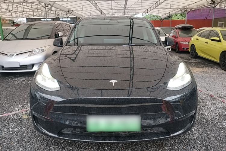 Used Tesla Model Y 2021 Standard Range Rear-Wheel Drive Version Front