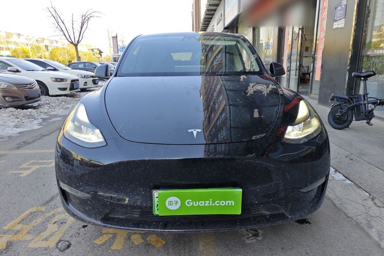 Used Tesla Model Y 2021 Long-Range All-Wheel-Drive Version Front