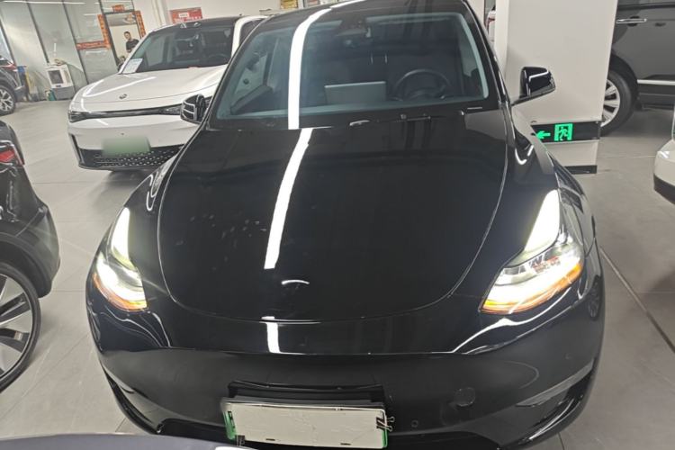 Used Tesla Model Y 2021 Long-Range All-Wheel-Drive Version 3D7 Front