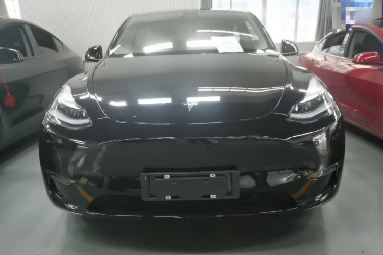 Used Tesla Model Y 2021 Long-Range All-Wheel-Drive Version Front