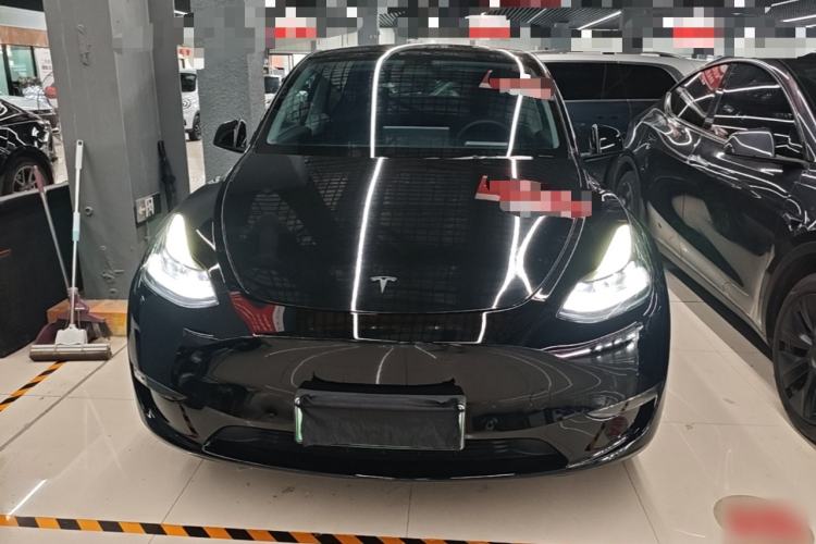 Used Tesla Model Y 2021 Long-Range All-Wheel-Drive Version 3D7 Front