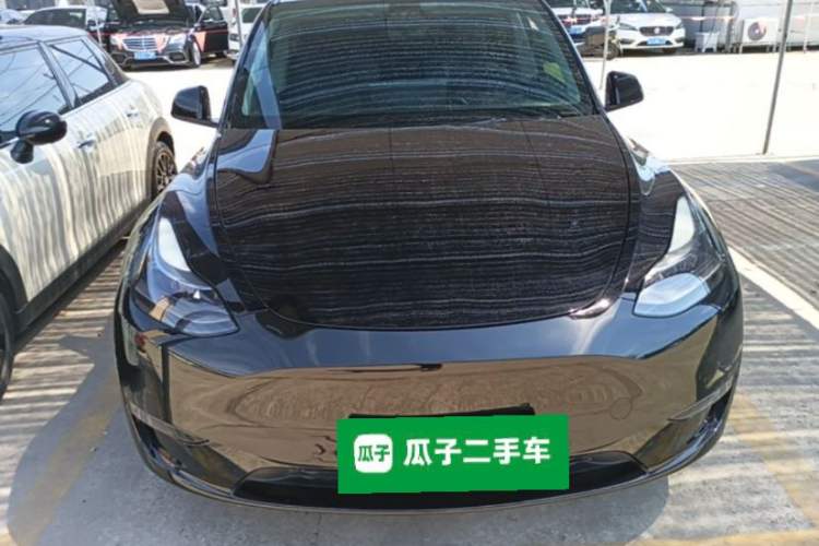 Used Tesla Model Y 2021 Long-Range All-Wheel-Drive Version Front