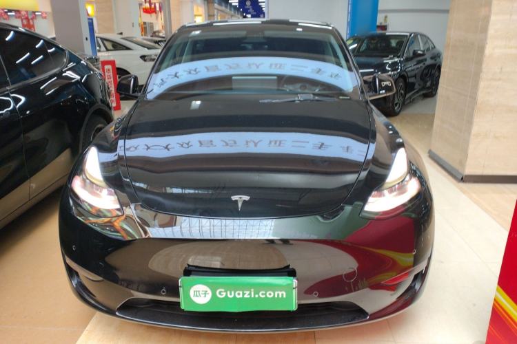 Used Tesla Model Y 2021 Long-Range All-Wheel-Drive Version Front
