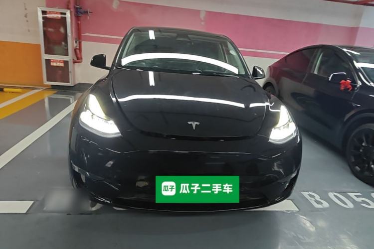 Used Tesla Model Y 2021 Standard Range Rear-Wheel Drive Version Front