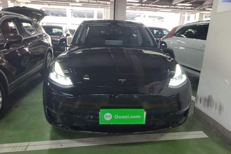 Used Tesla Model Y 2021 Long-Range All-Wheel-Drive Version Front