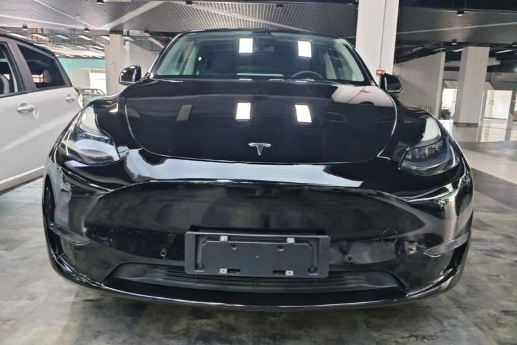 Used Tesla Model Y 2021 Long-Range All-Wheel-Drive Version 3D7 Front