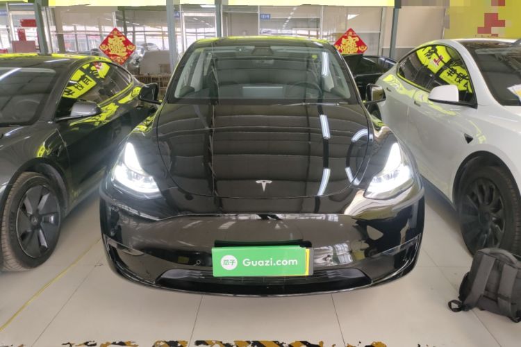 Used Tesla Model Y 2021 Standard Range Rear-Wheel Drive Version Front