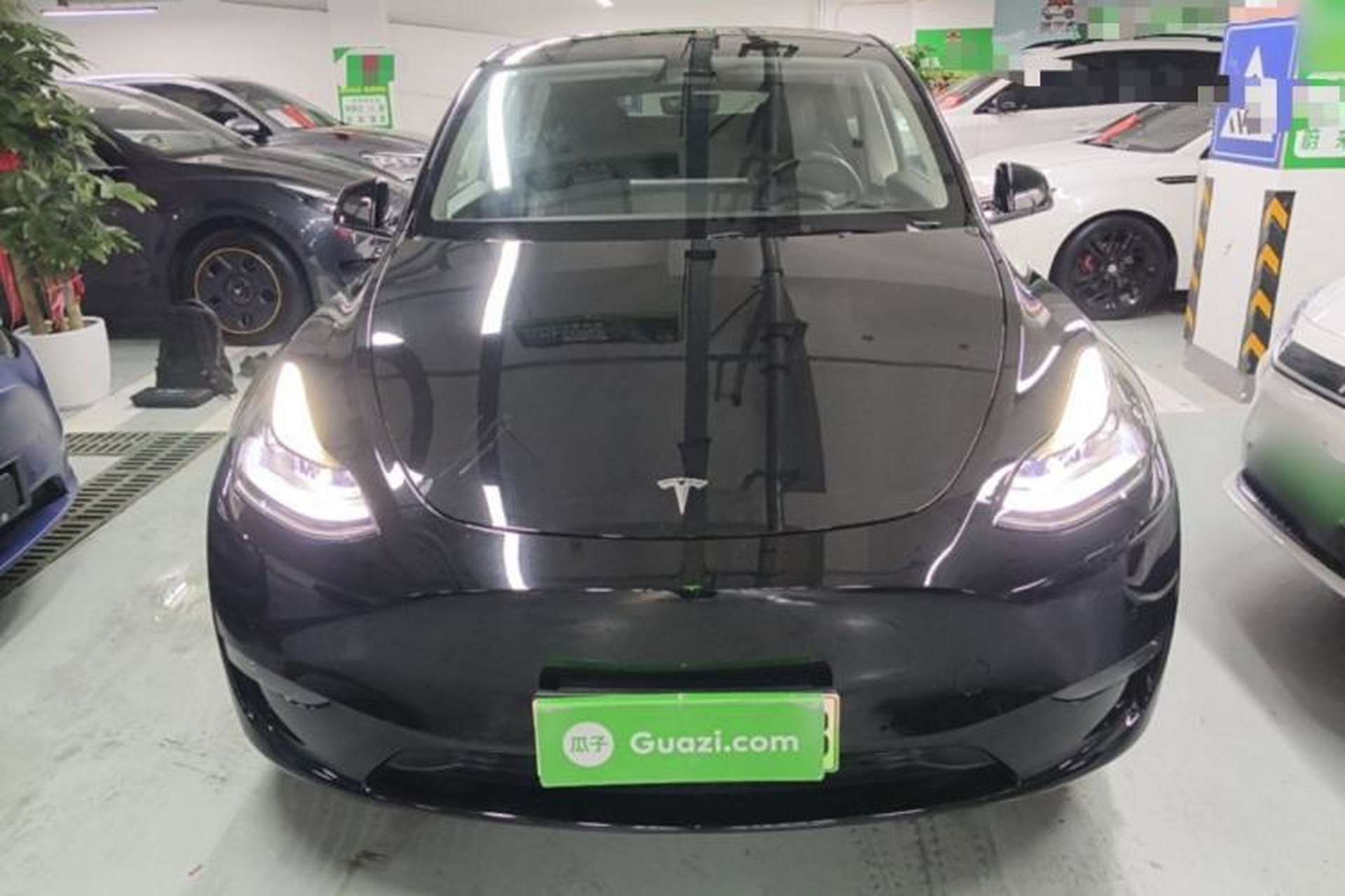 Used Tesla Model Y 2021 Standard Range Rear-Wheel Drive Version Front