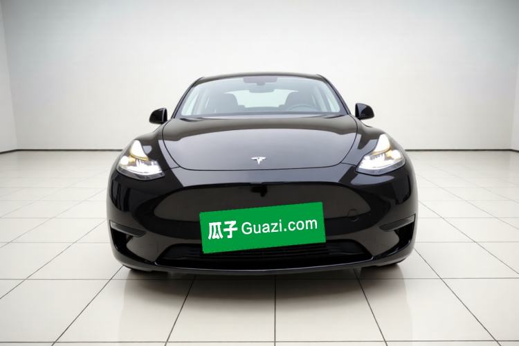 Used Tesla Model Y 2021 Long-Range All-Wheel-Drive Version Front