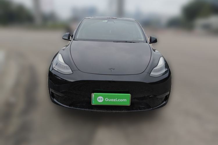 Used Tesla Model Y 2021 Long-Range All-Wheel-Drive Version Front