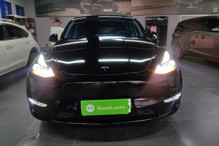 Used Tesla Model Y 2021 Standard Range Rear-Wheel Drive Version Front