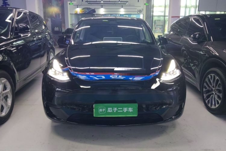 Used Tesla Model Y 2021 Long-Range All-Wheel-Drive Version 3D7 Front
