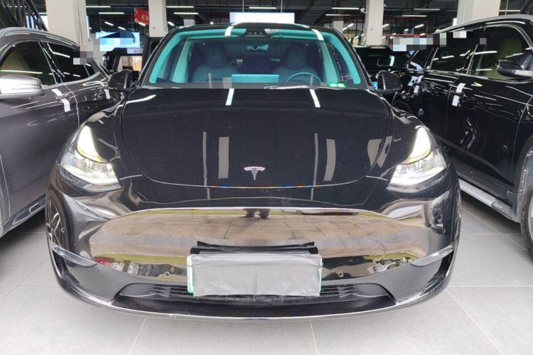 Used Tesla Model Y 2021 Long-Range All-Wheel-Drive Version 3D7 Front