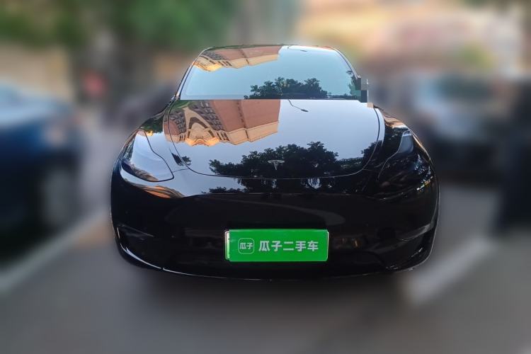 Used Tesla Model Y 2021 Long-Range All-Wheel-Drive Version 3D7 Front